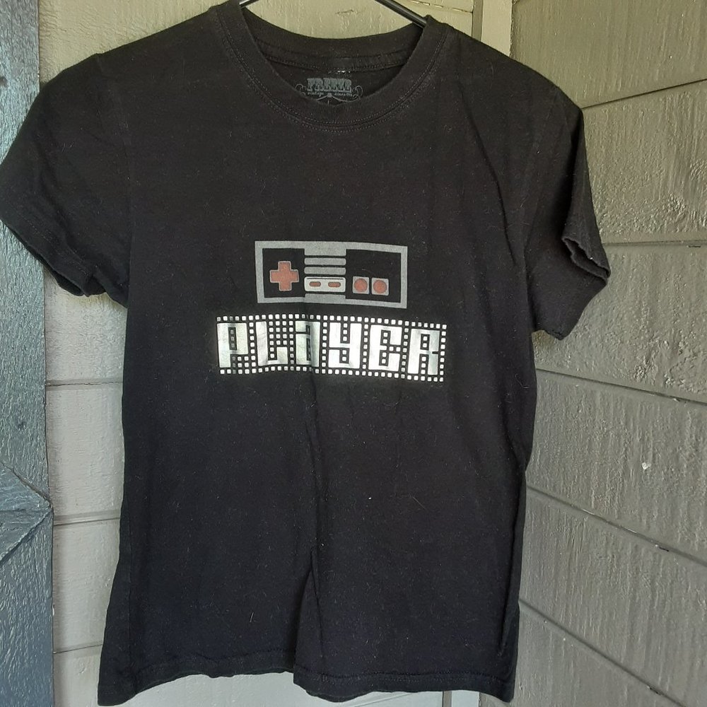 Rare NES "Player" t-shirt size L